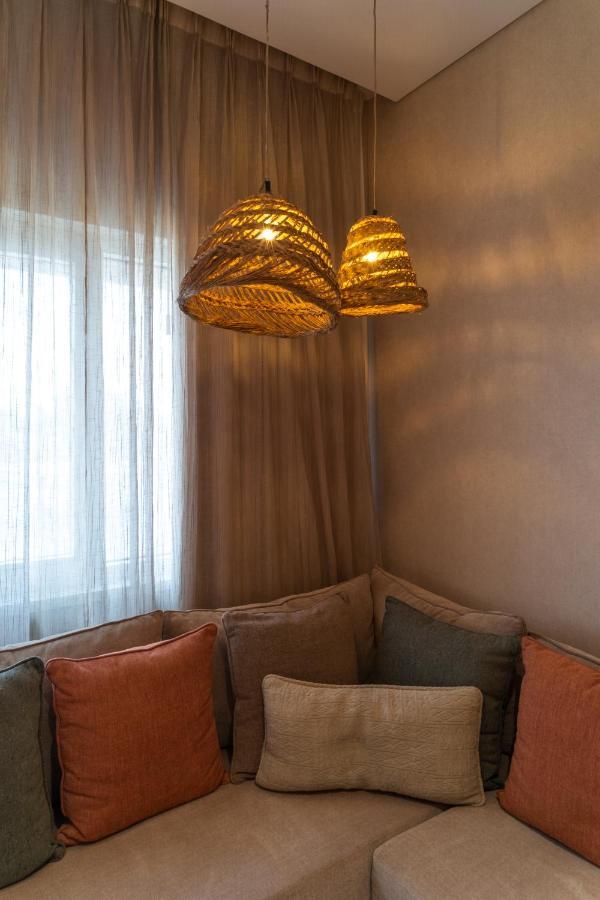 Erth Abu Dhabi Hotel Екстериор снимка