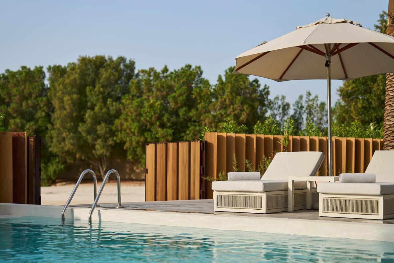 Erth Abu Dhabi Hotel Екстериор снимка