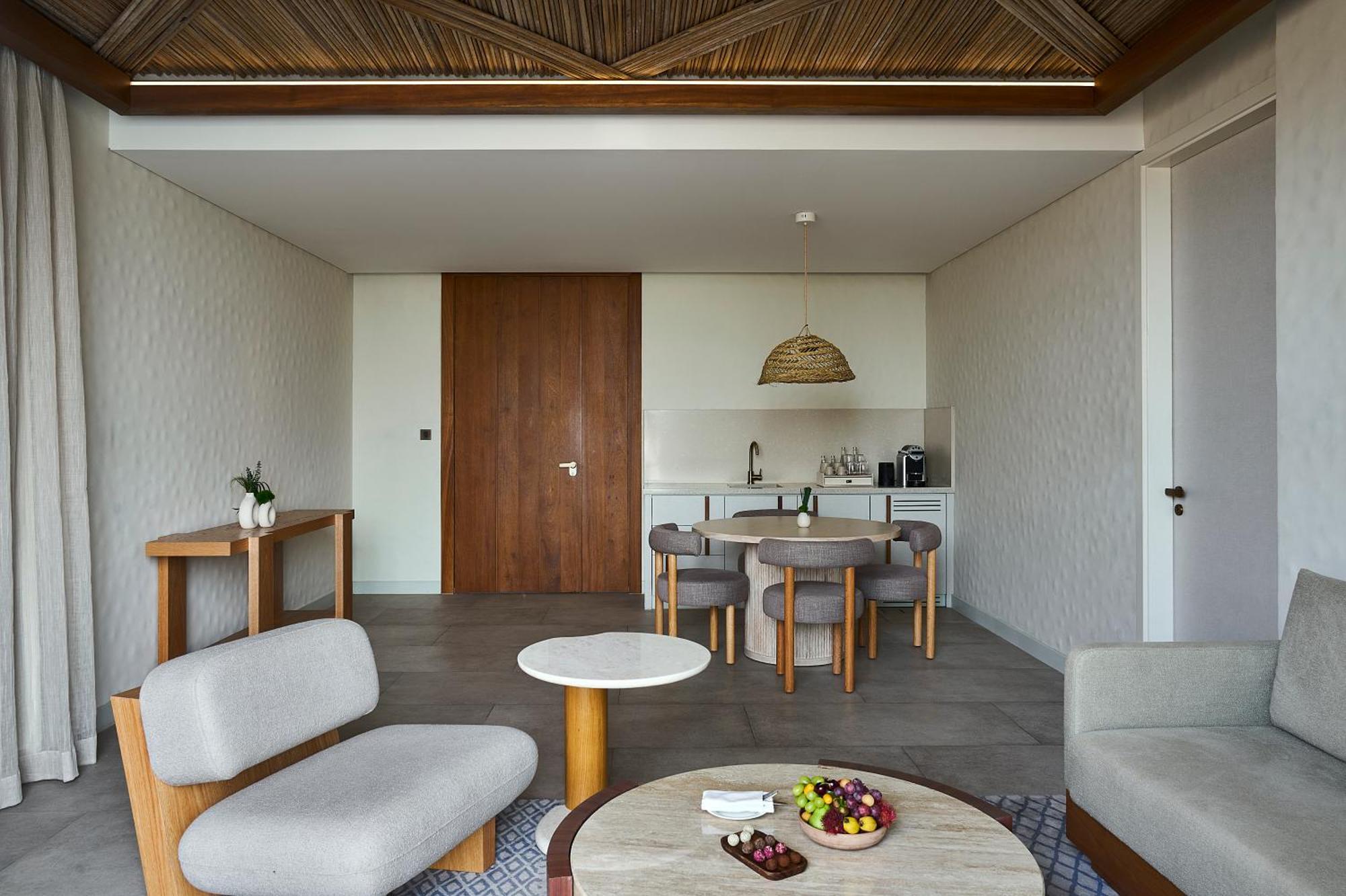 Erth Abu Dhabi Hotel Екстериор снимка